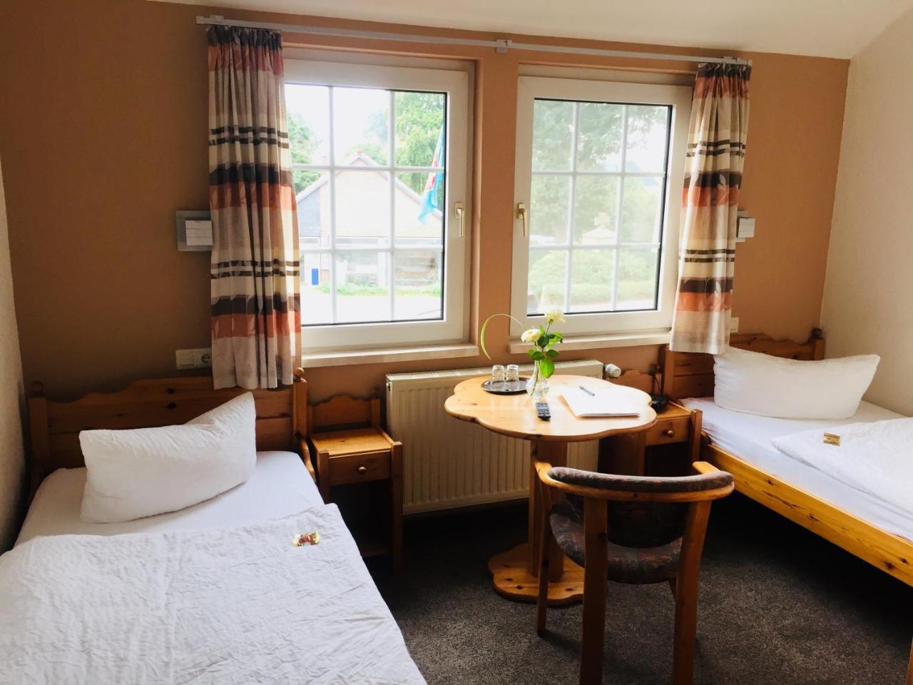 Hotel Wuelfers Gasthaus Gross Ippener Ngoại thất bức ảnh